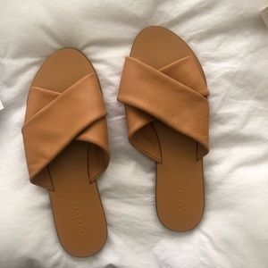 everlane sandals